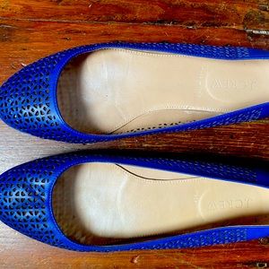 J. Crew lightly worn cute bright blue flat with cut-out print